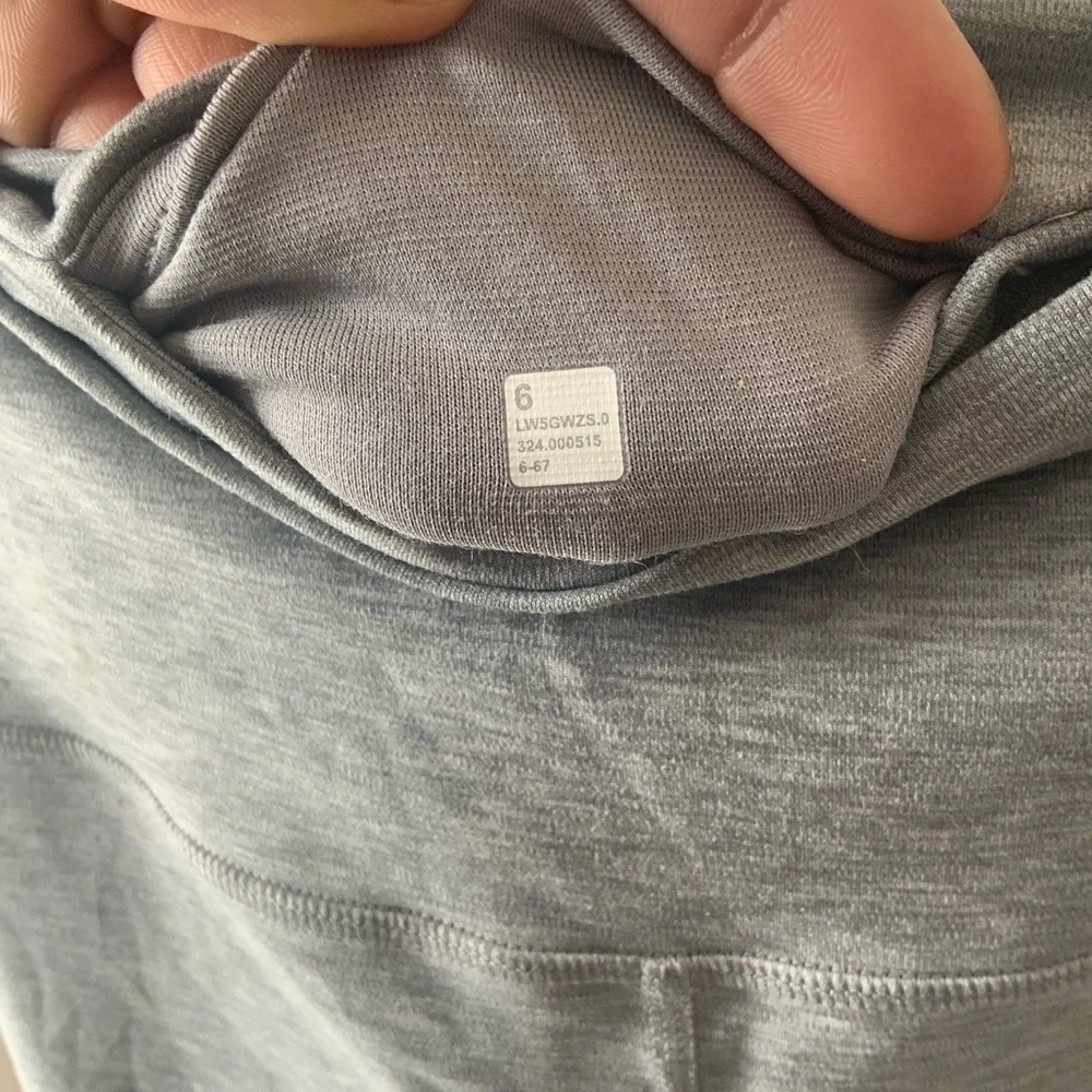 Lululemon mini flare heather core gray size 6 - Picture 7 of 8